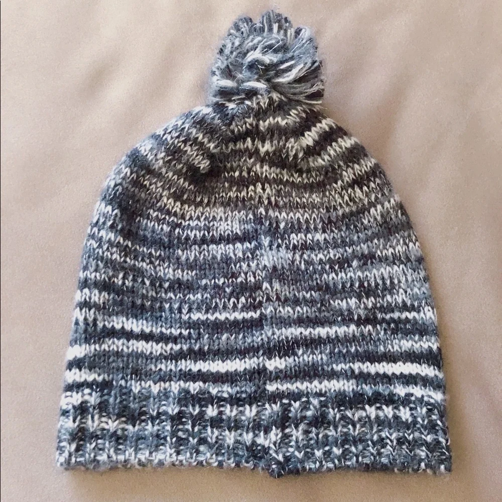 Winter Cozy Pom Pom Hat